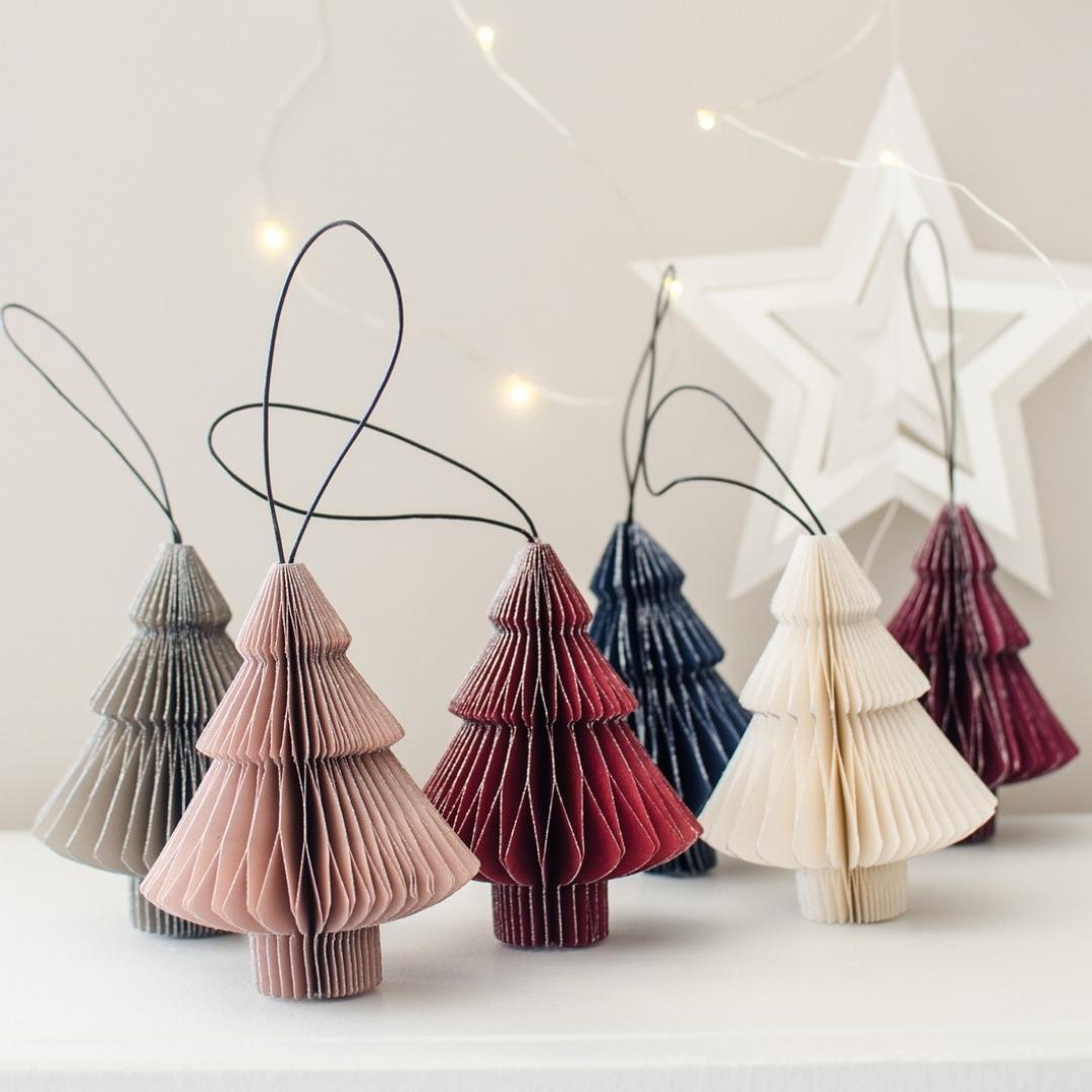 Paper Tree Ornament / Off White with Silver Glitter