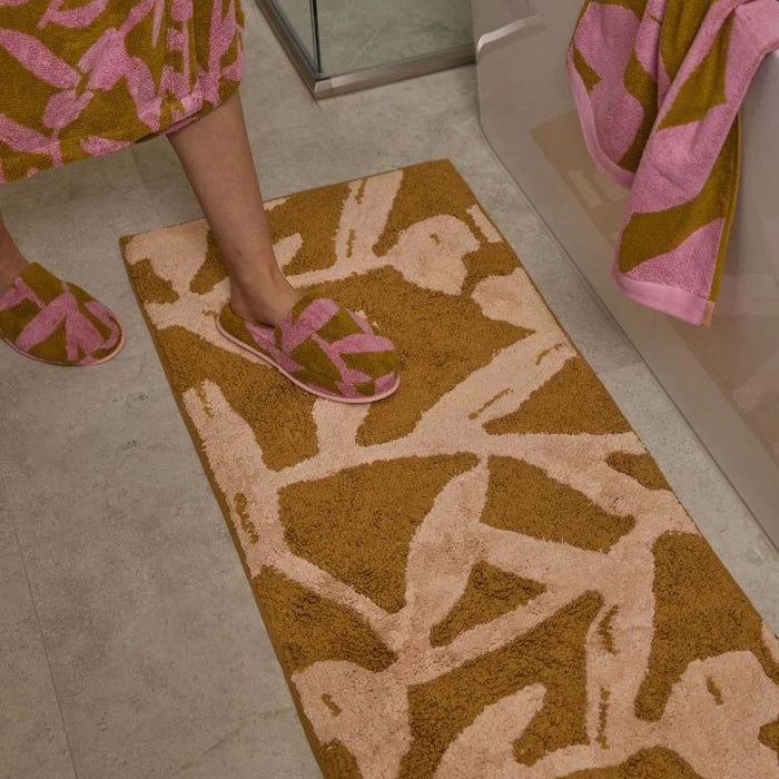 Abstract Bath Runner