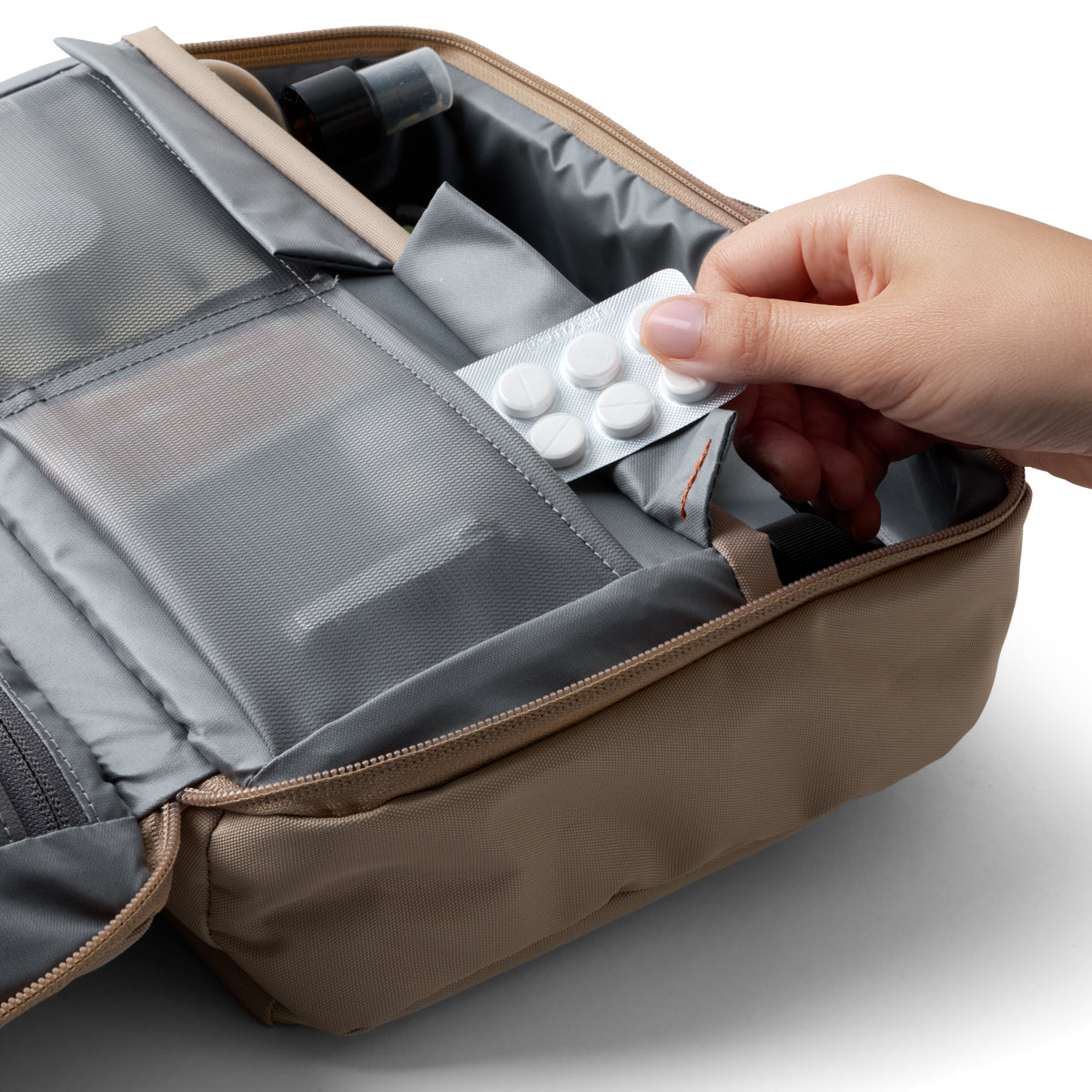 Hanging Toiletry Kit Plus / Stone