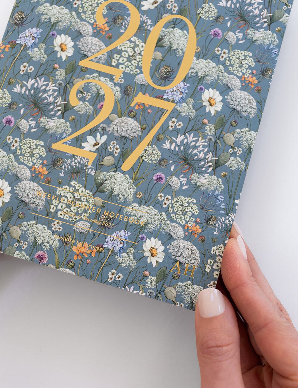 2027 Weekly Planner Notebook / Willowmere