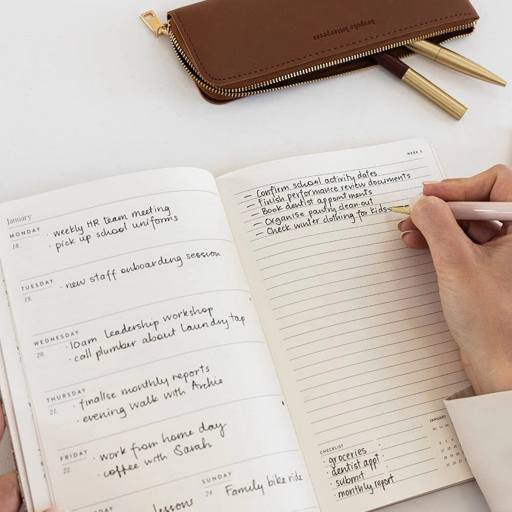 2027 Weekly Planner Notebook / Heritage Roses