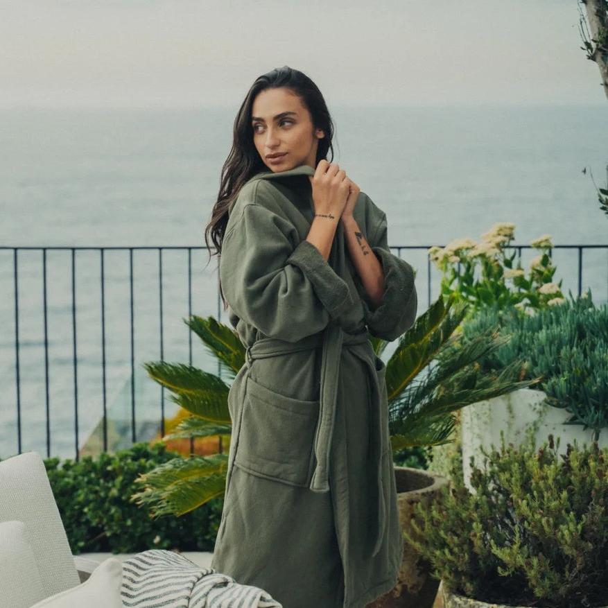 Vintage Wash Robe / Olive