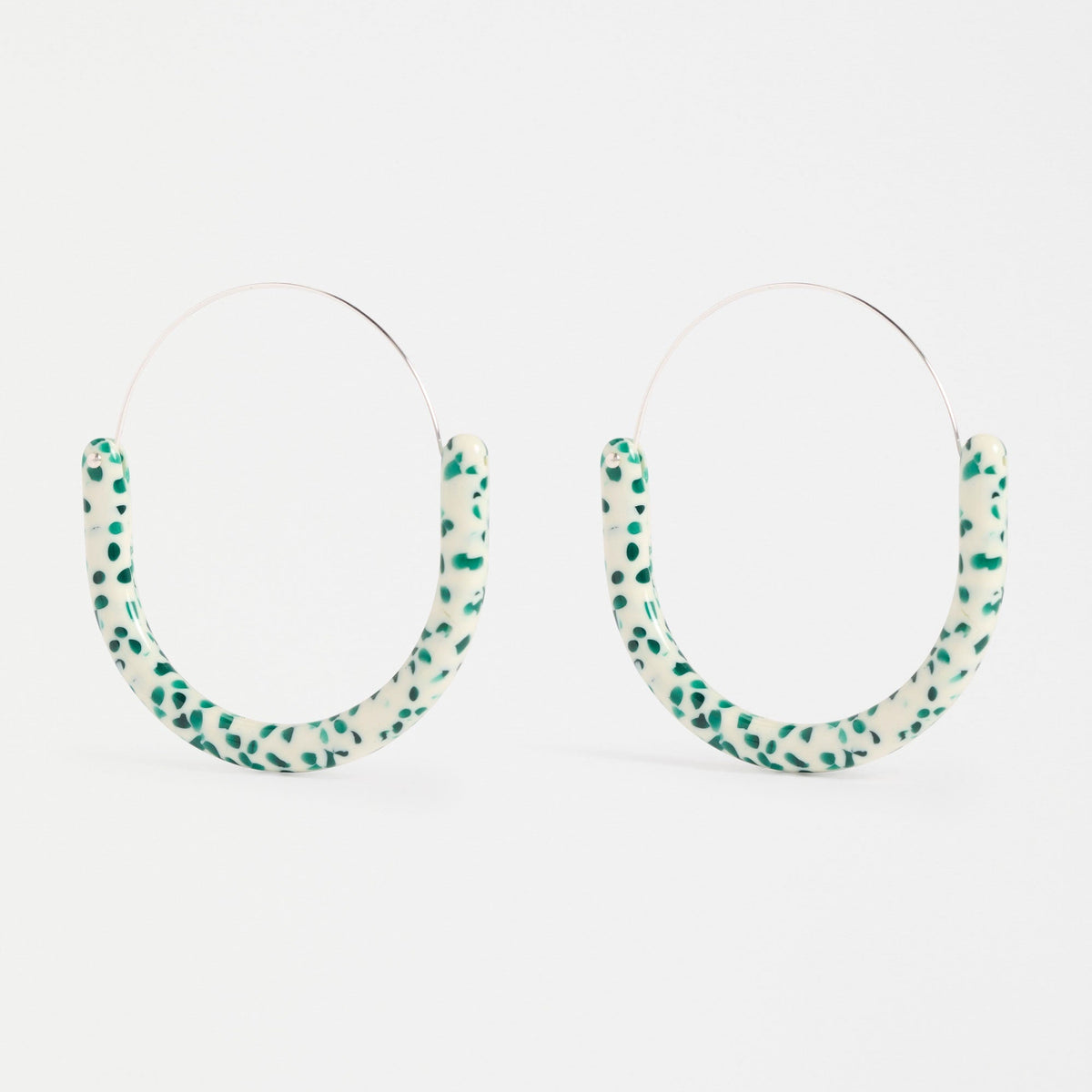 Aki Hoop Earring / Green Speckle