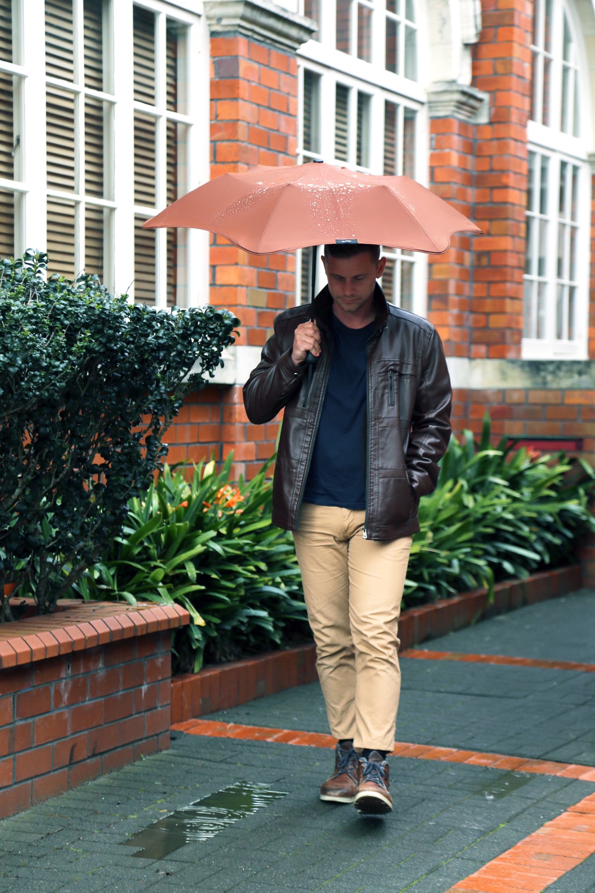Metro Umbrella / Espresso