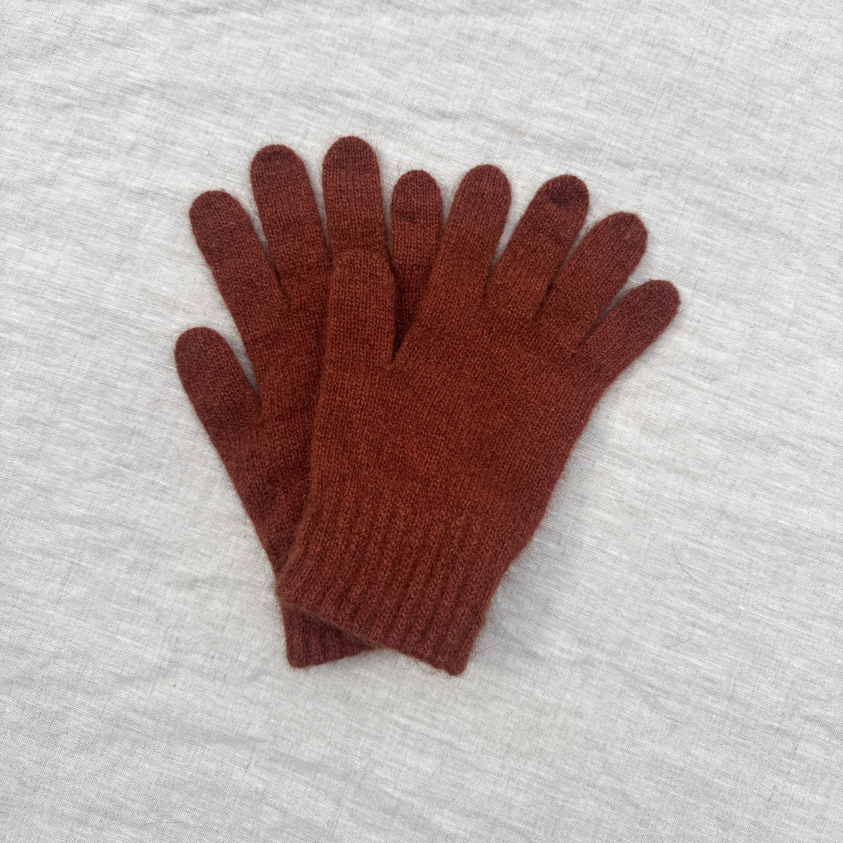 Possum Merino Gloves / Spice