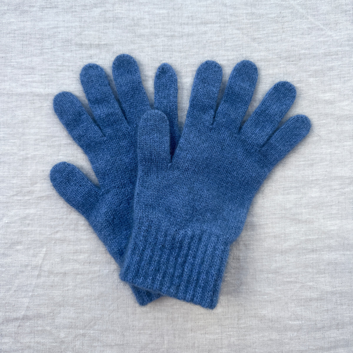 Possum Merino Gloves / Orchid