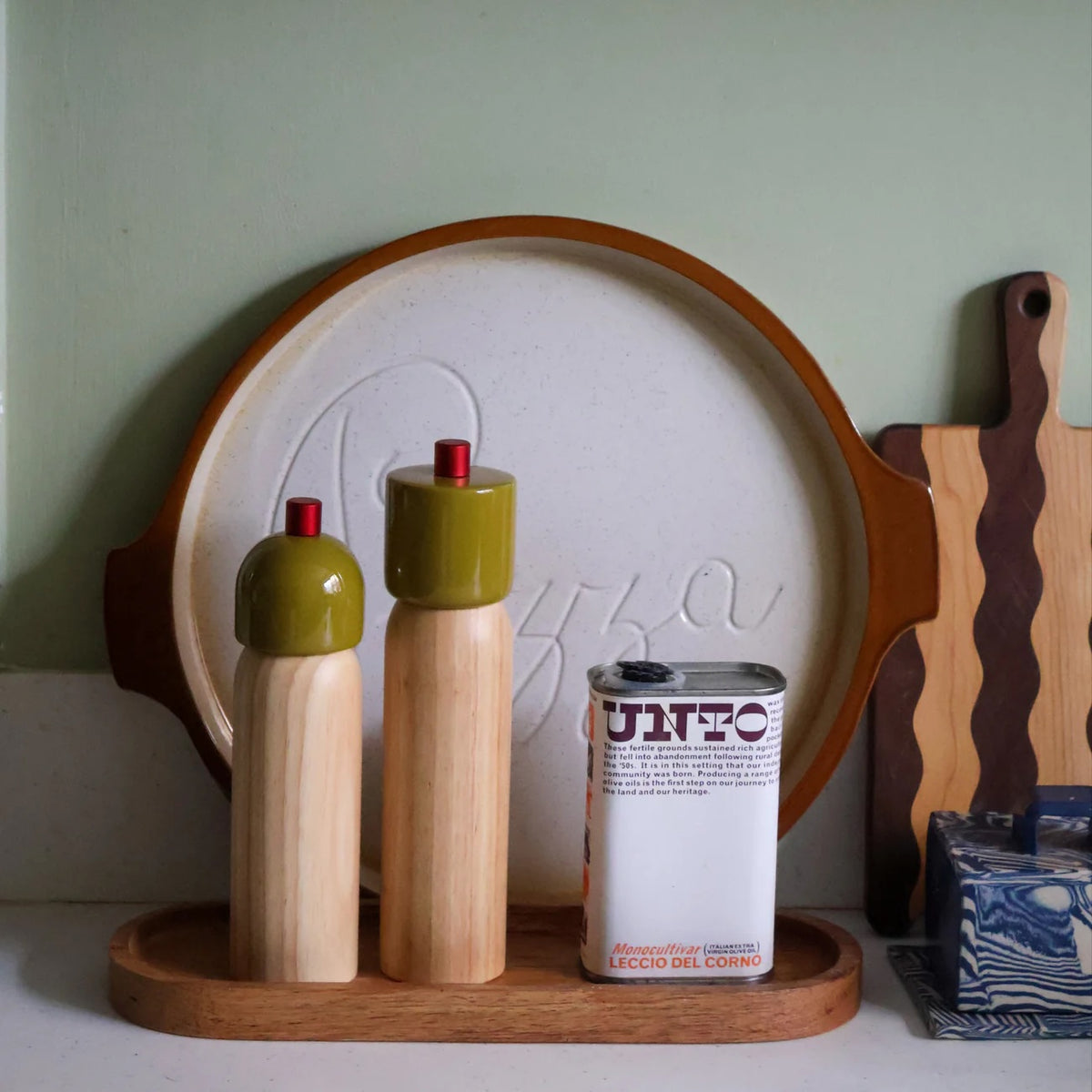 Salt & Pepper Grinder / Olive & Red