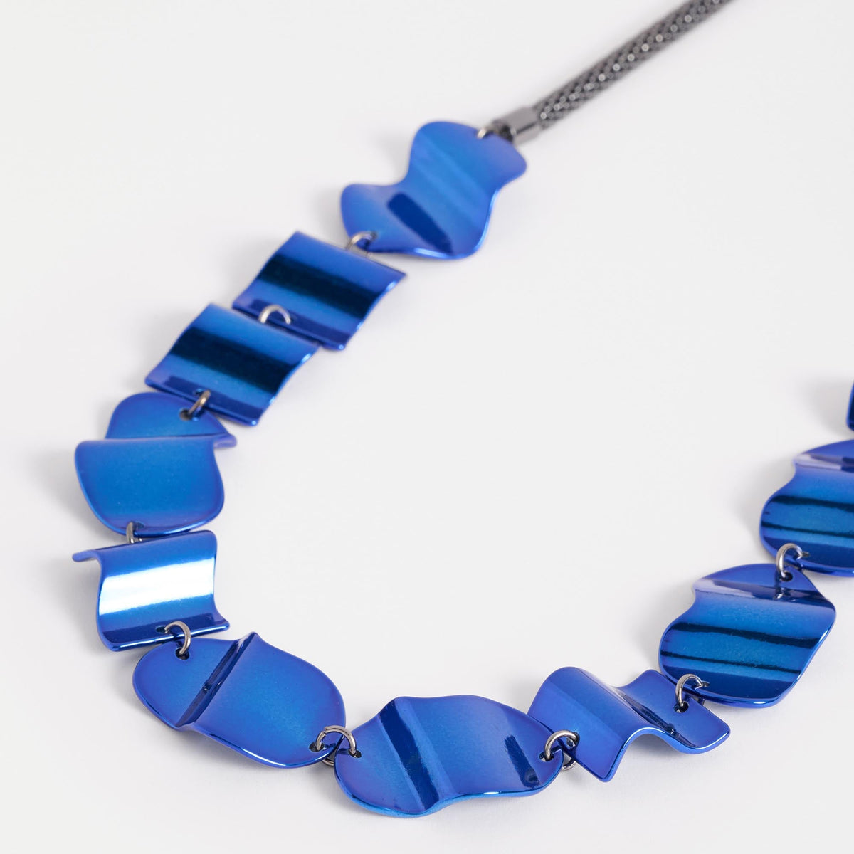 Savven Necklace / Navy
