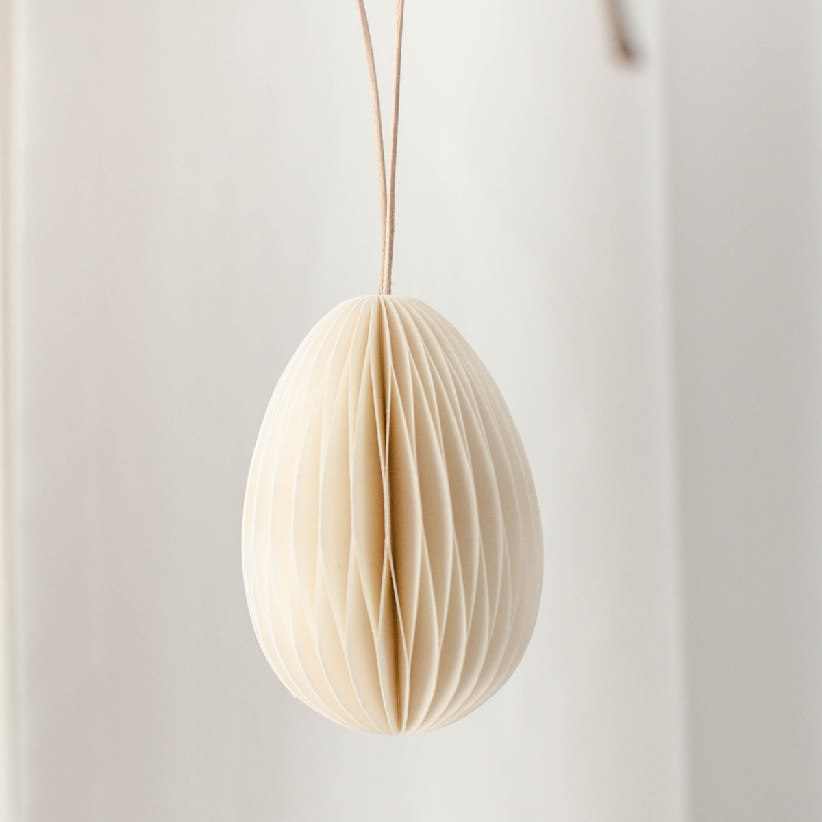 Easter Egg Hanging Ornament / Off White