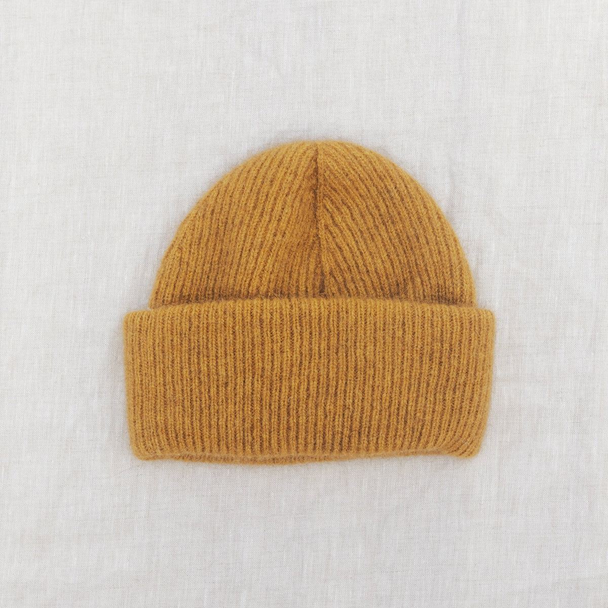 Possum Merino Fine Rib Beanie / Honeycomb