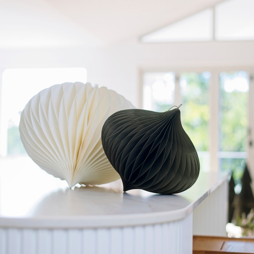 Statement Hanging Jewel 45cm / Off White