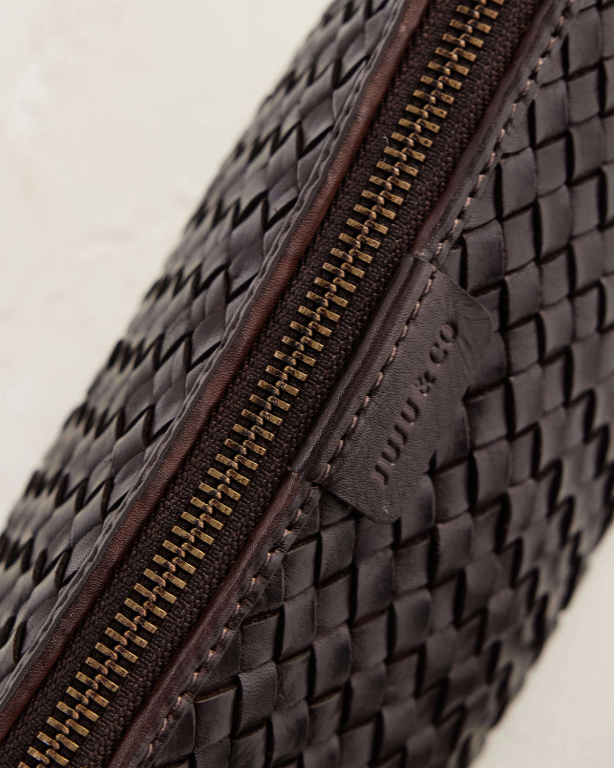 Basque Pouch / Chocolate