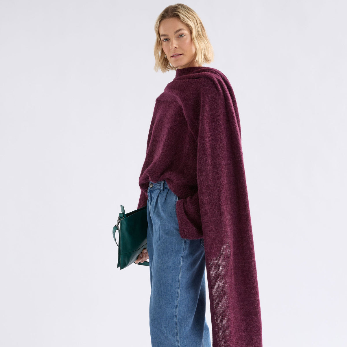 Fine Agna Scarf / Merlot