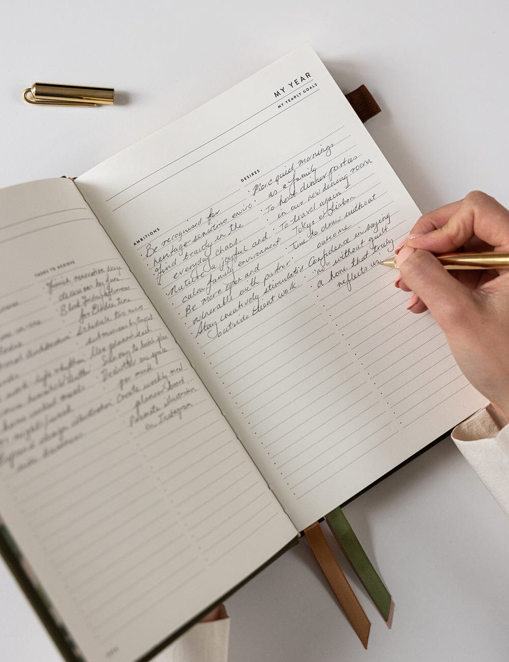 2026 Desktop Linen Bound Planner / Hunter
