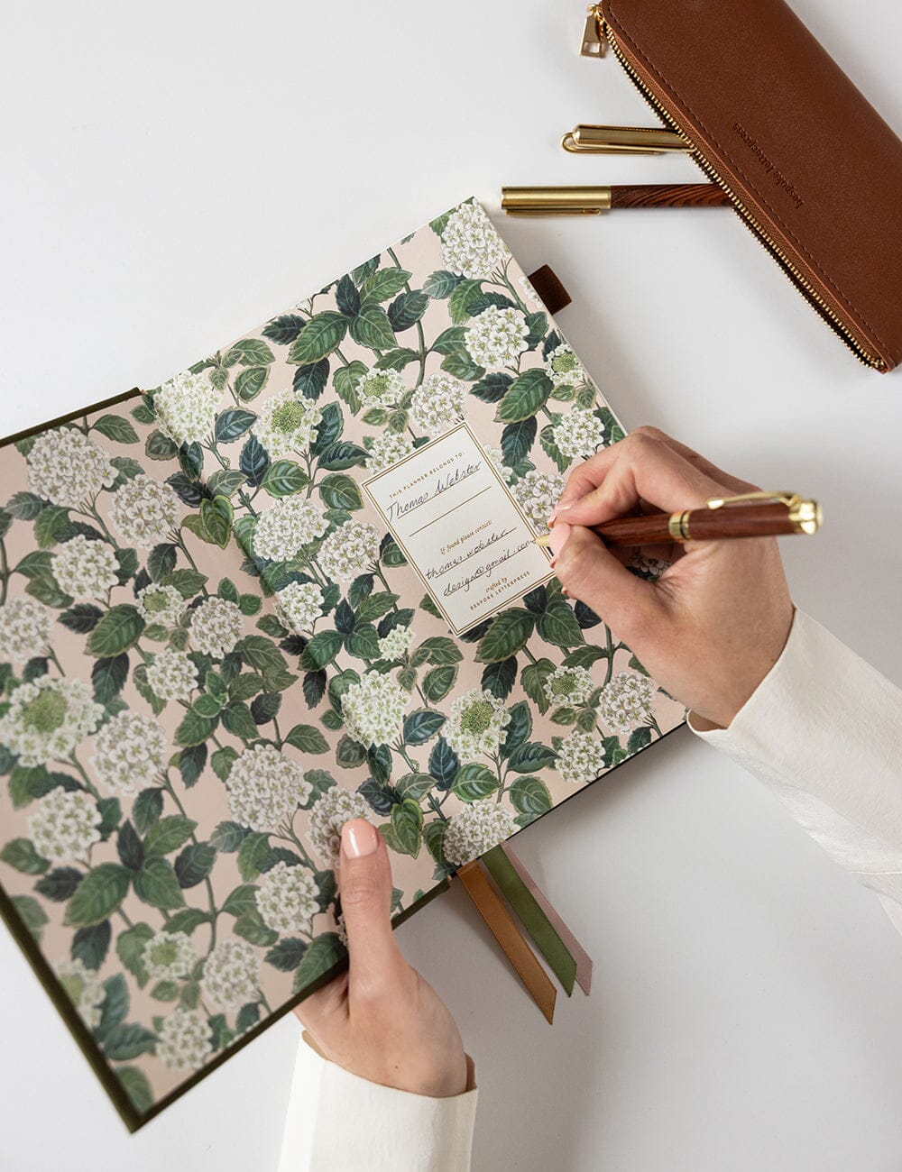 2026 Desktop Linen Bound Planner / Hunter