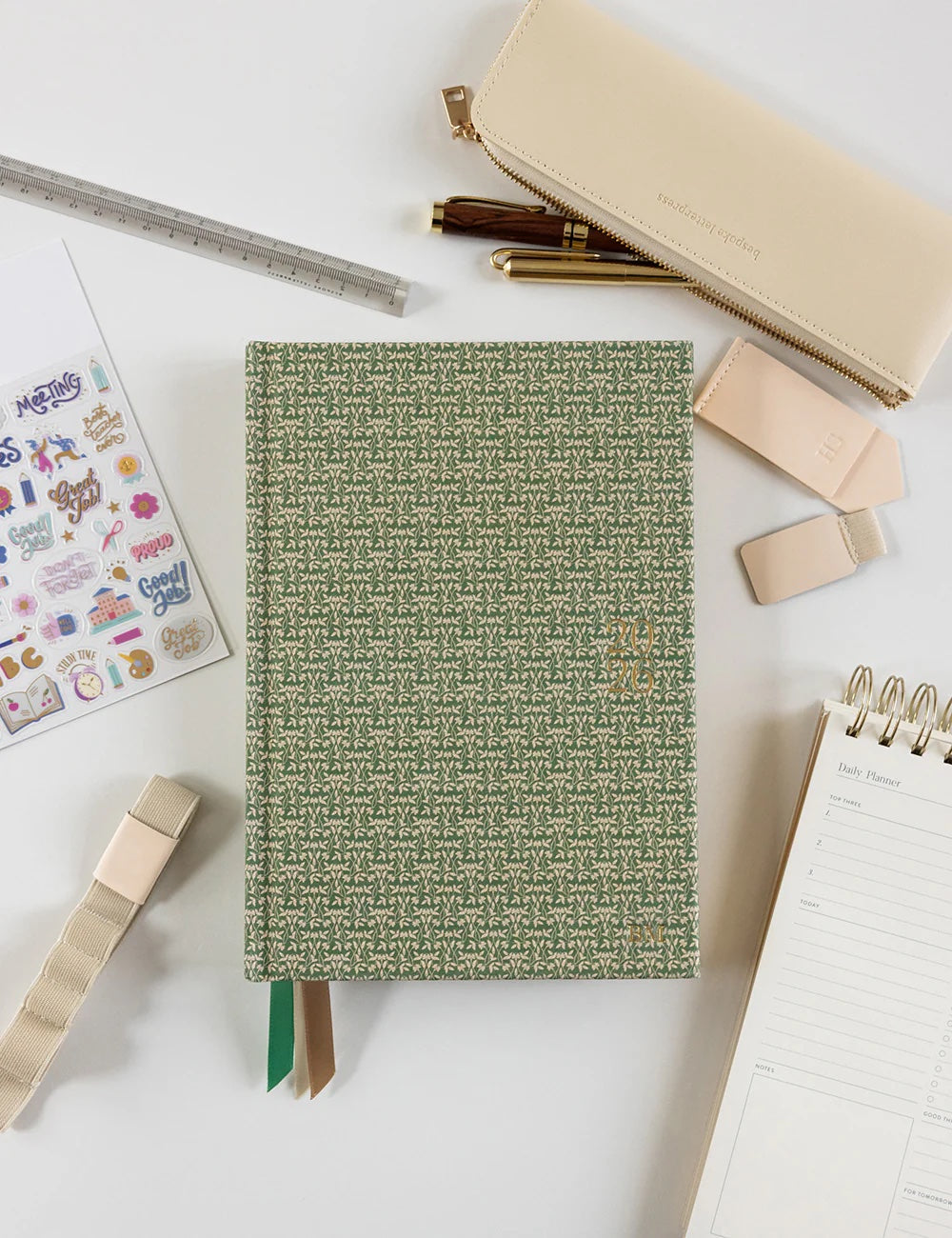 2026 Teachers Desktop Planner / Finch Bramble