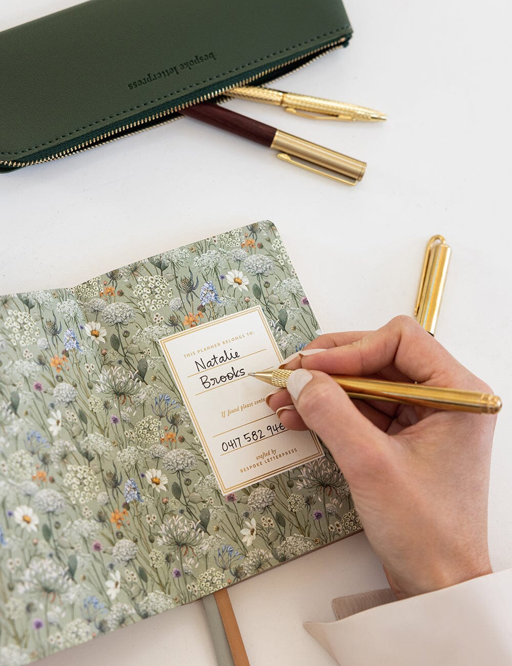 2027 Pocket Planner / Willowmere