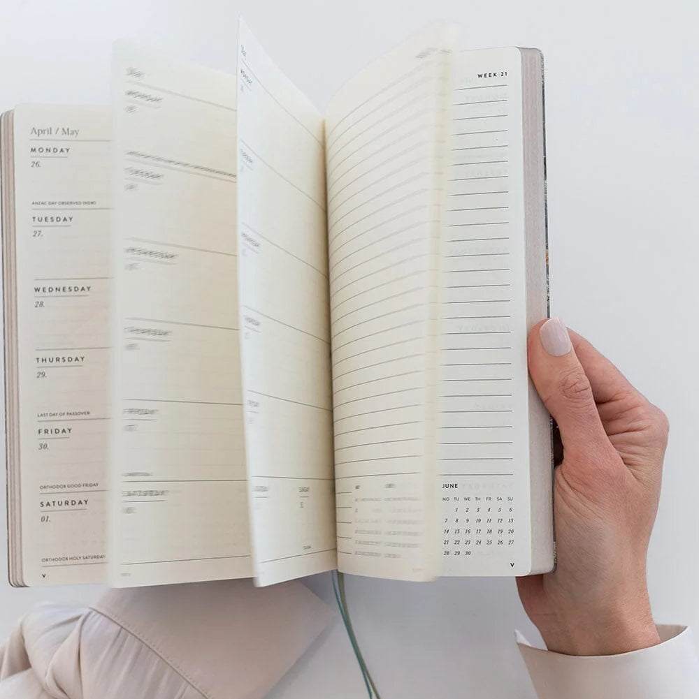 2027 Weekly Planner Notebook / Willowmere