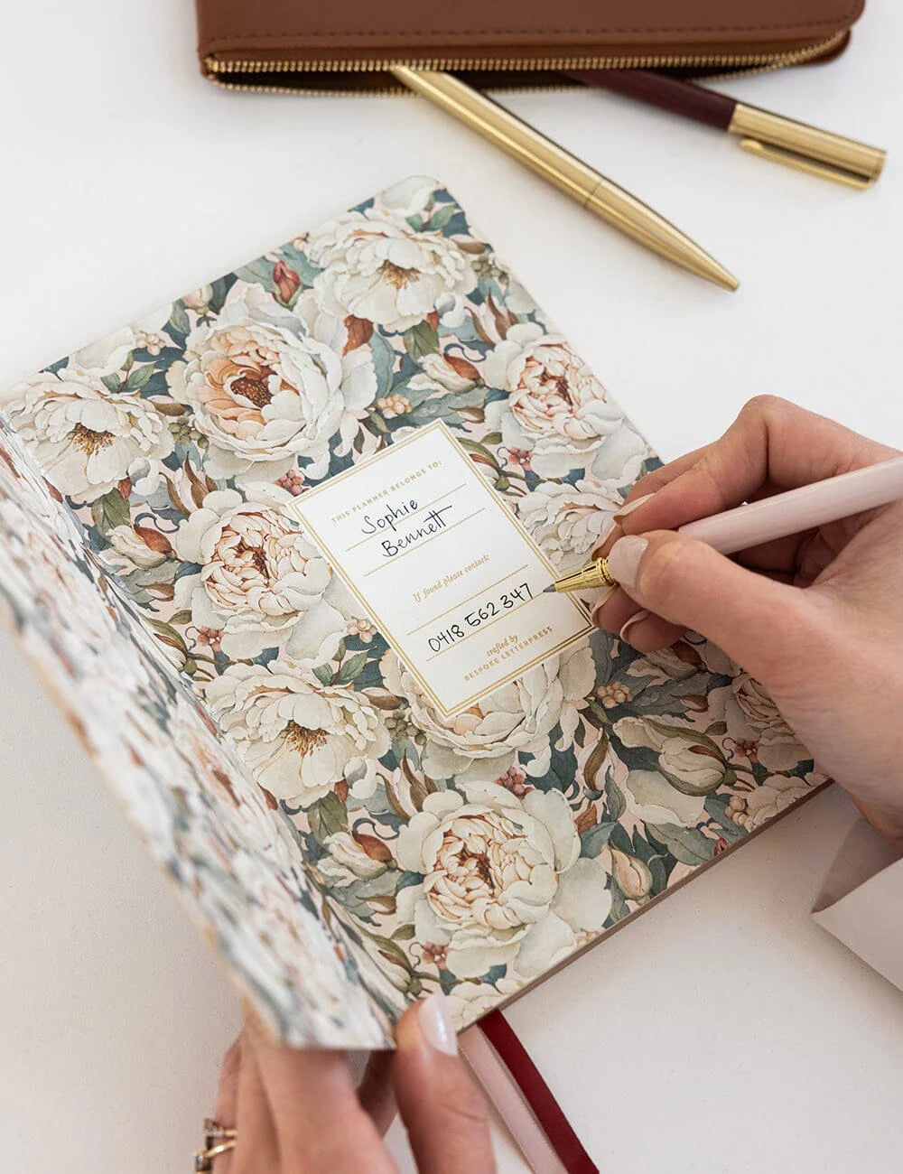 2027 Weekly Planner Notebook / Heritage Roses