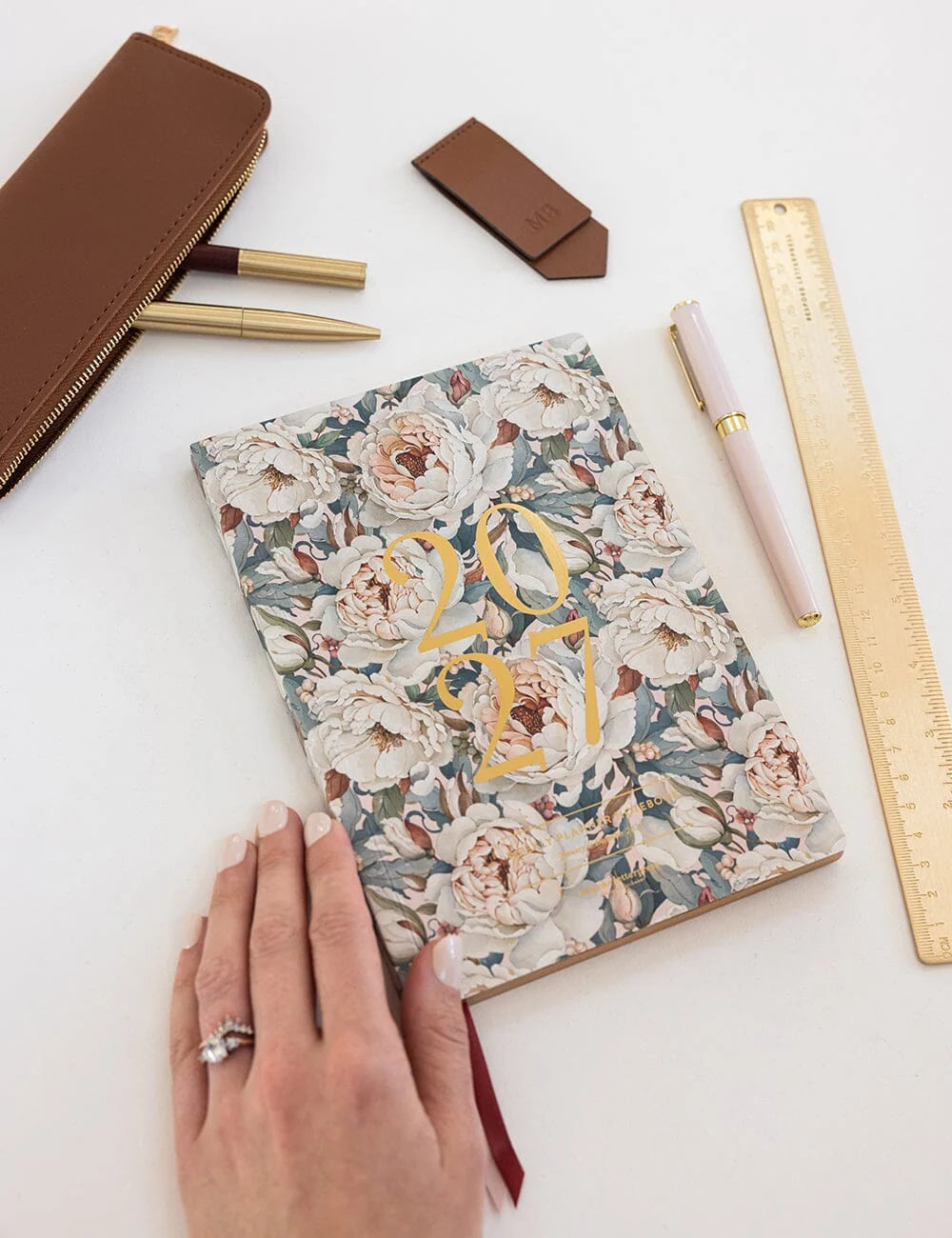 2027 Weekly Planner Notebook / Heritage Roses