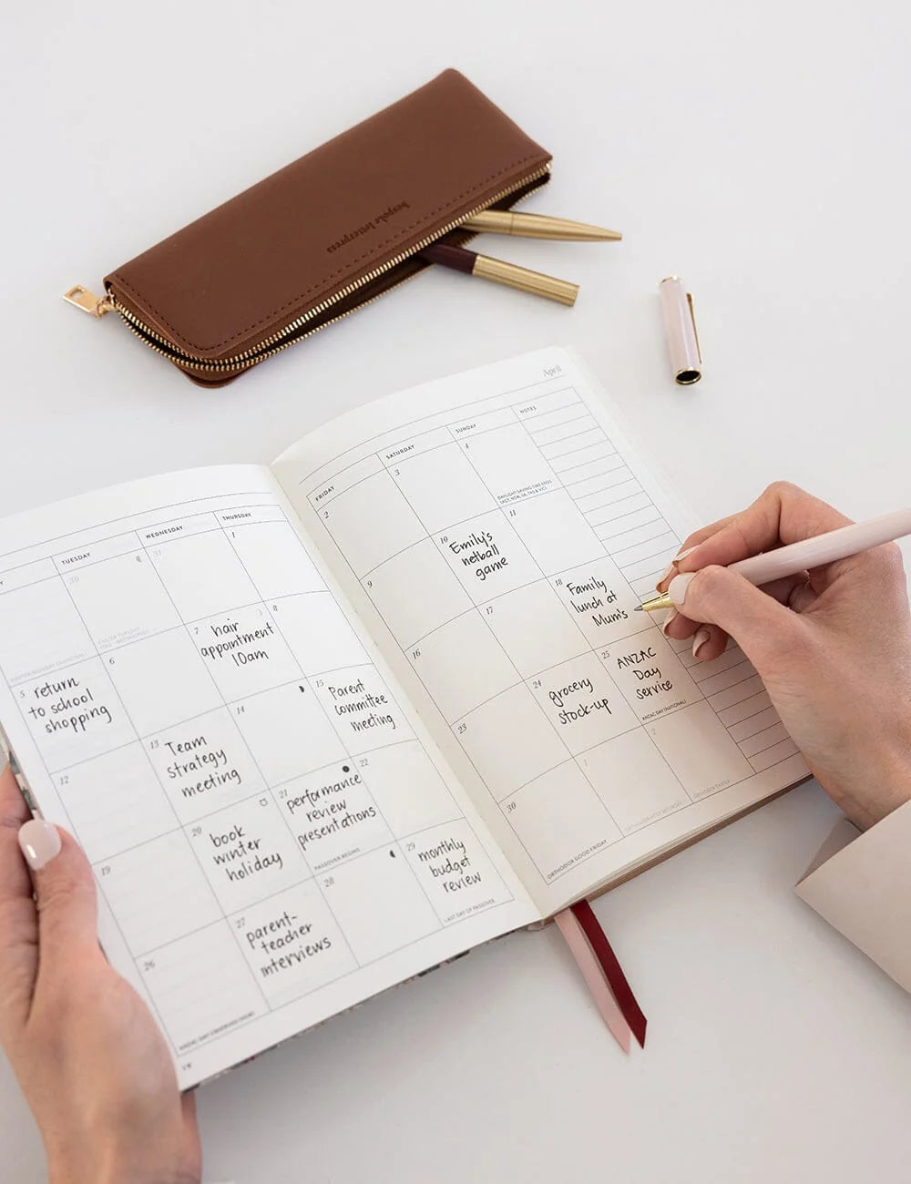 2027 Weekly Planner Notebook / Heritage Roses