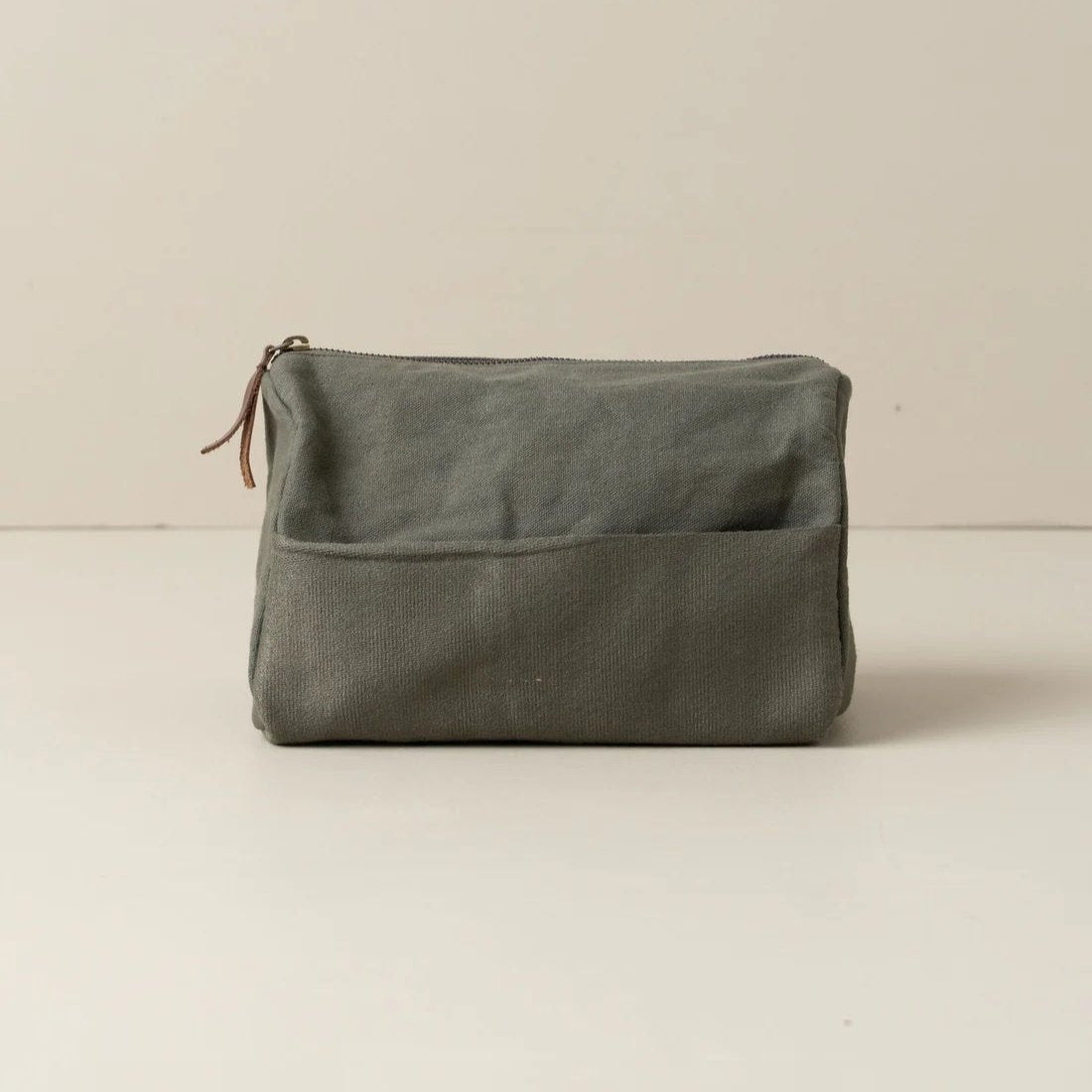 Journey Canvas Toiletry Bag / Olive