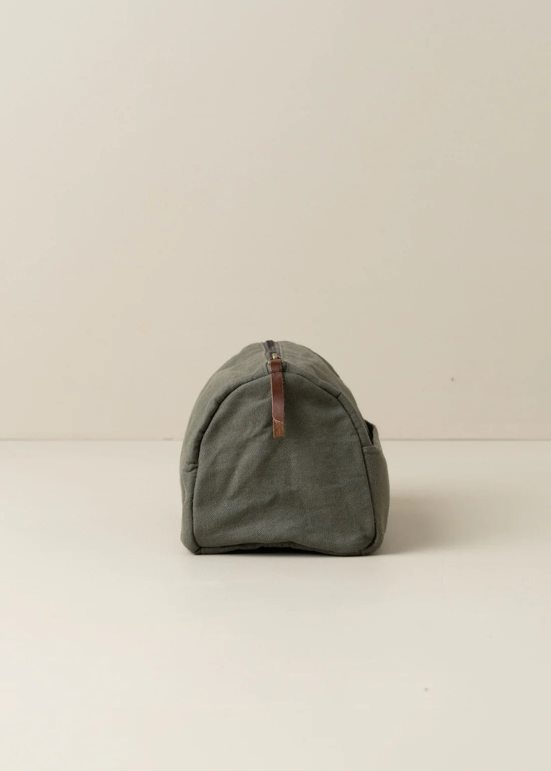 Journey Canvas Toiletry Bag / Olive