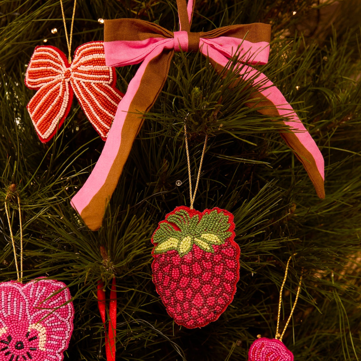 Beaded Bow Christmas Decoration / Red