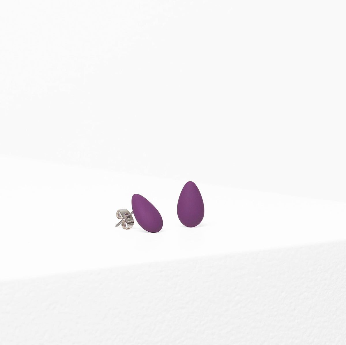 Reyni Stud Earrings / Thistle Purple