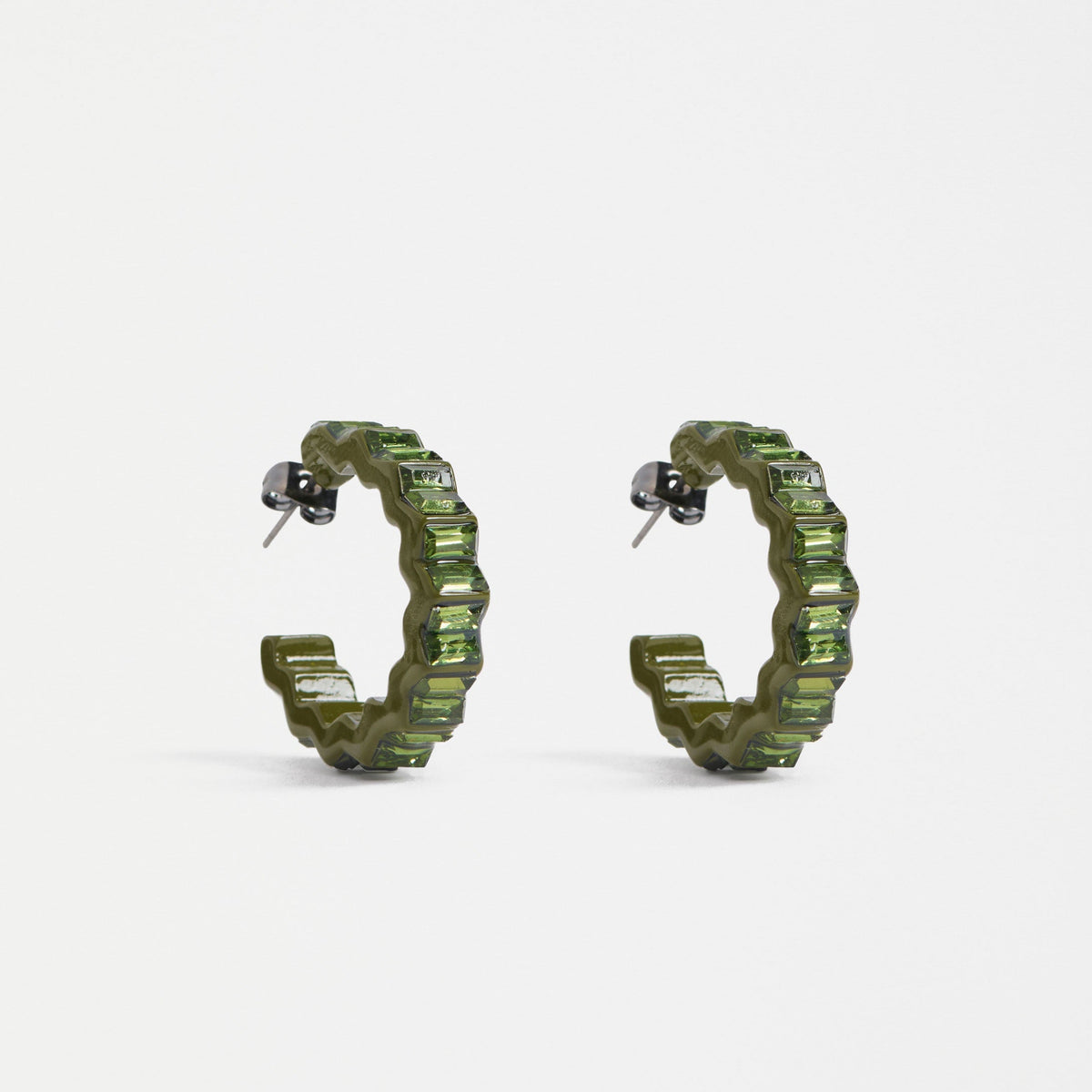 Jolle Hoop Earring / Dark Olive