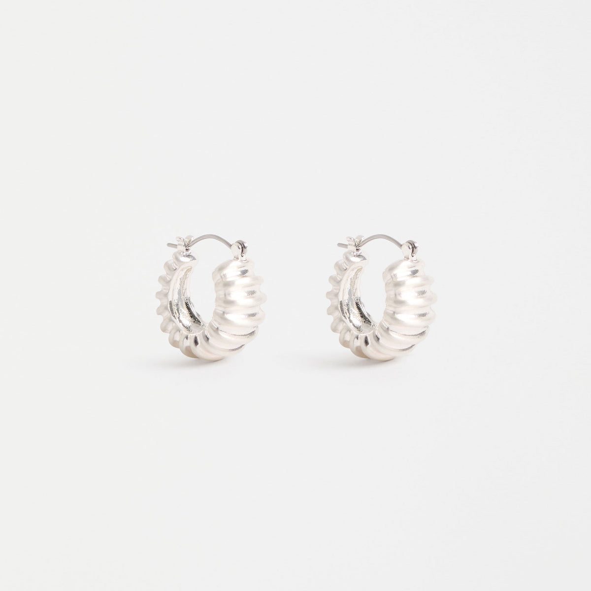 Ellin Hoop Earring / Silver