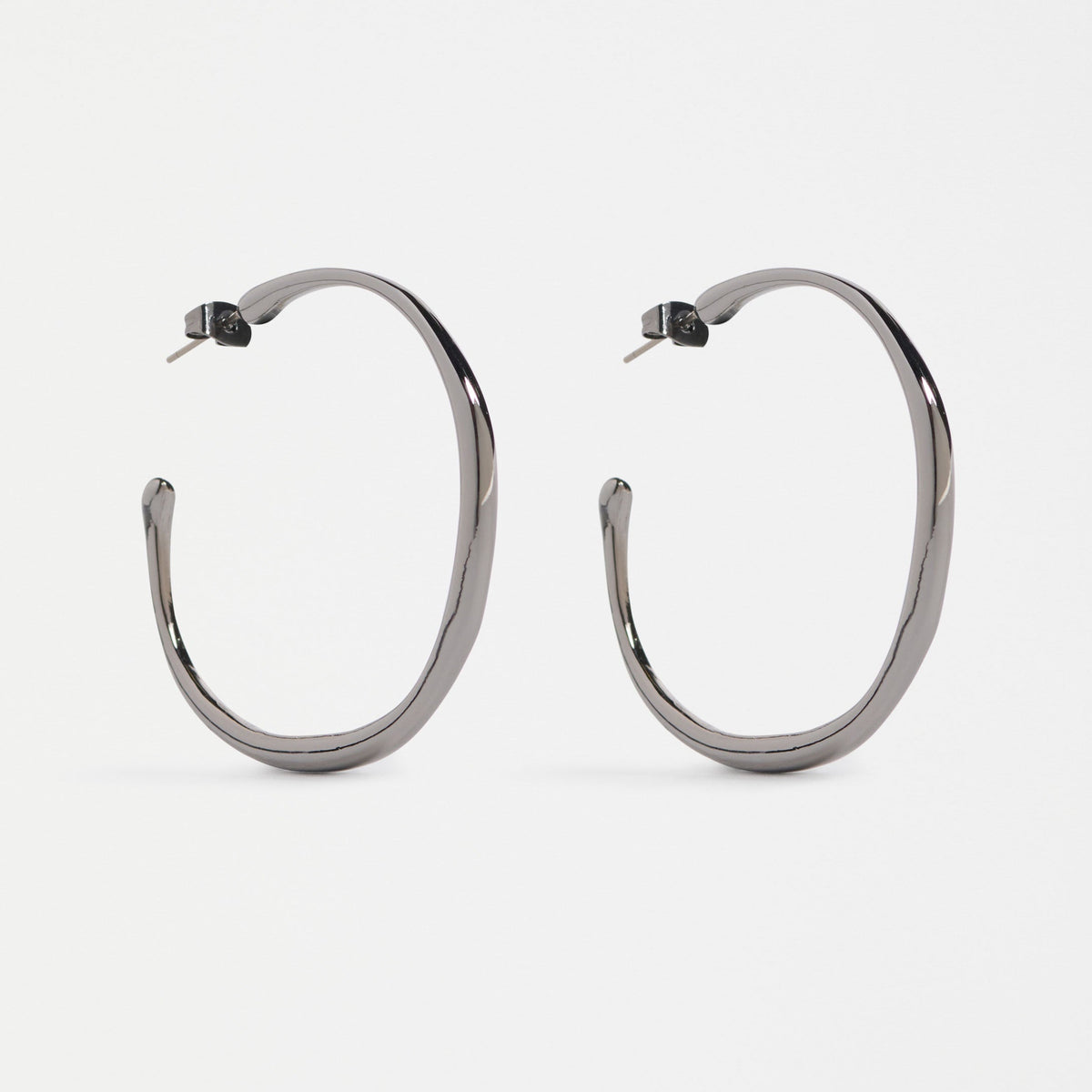 Niska Hoop Earring / Gunmetal