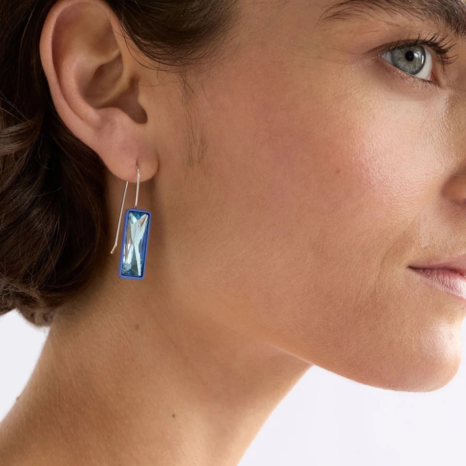 Jule Small Hook Earring / Blue Mist