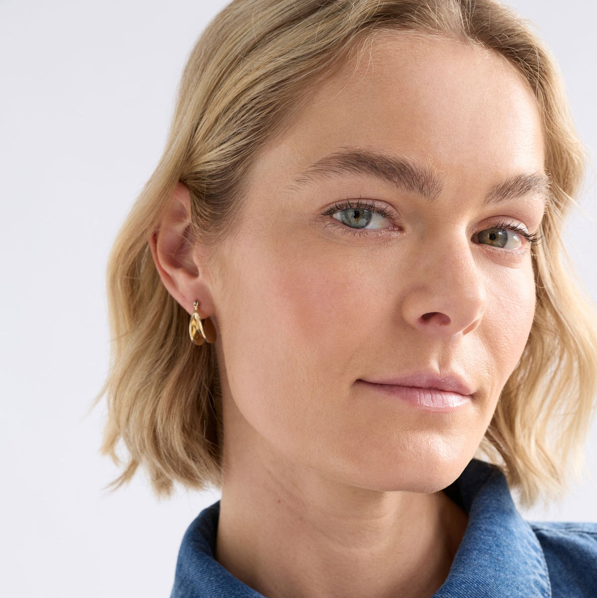 Apenn Small Hoop Earring / Gold