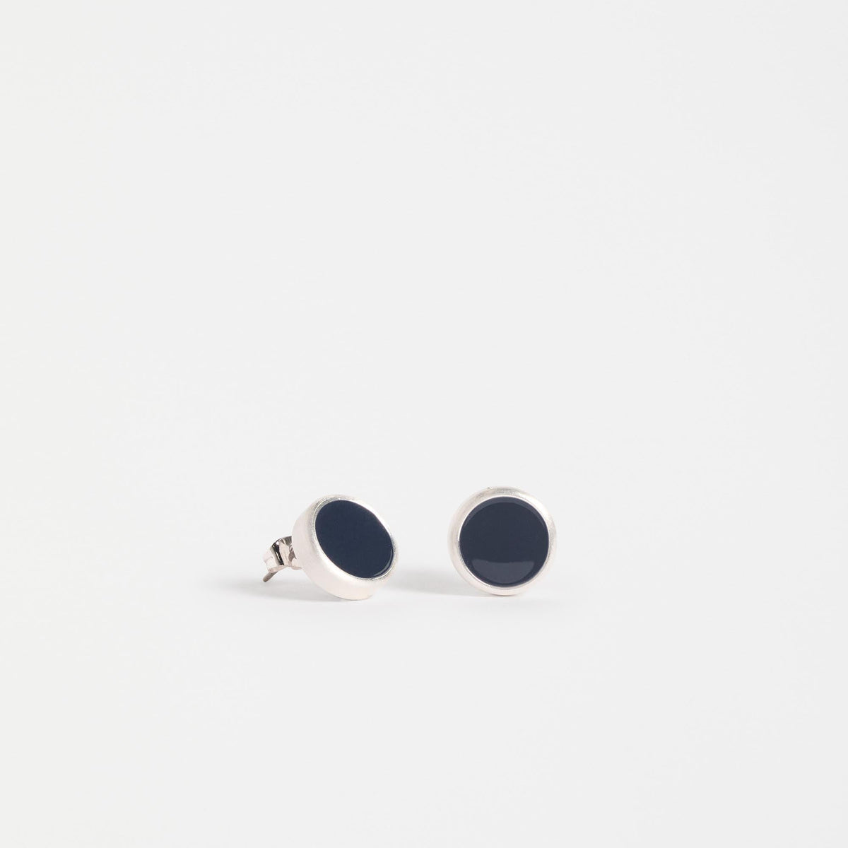 Malj Small Stud Earring / Midnight