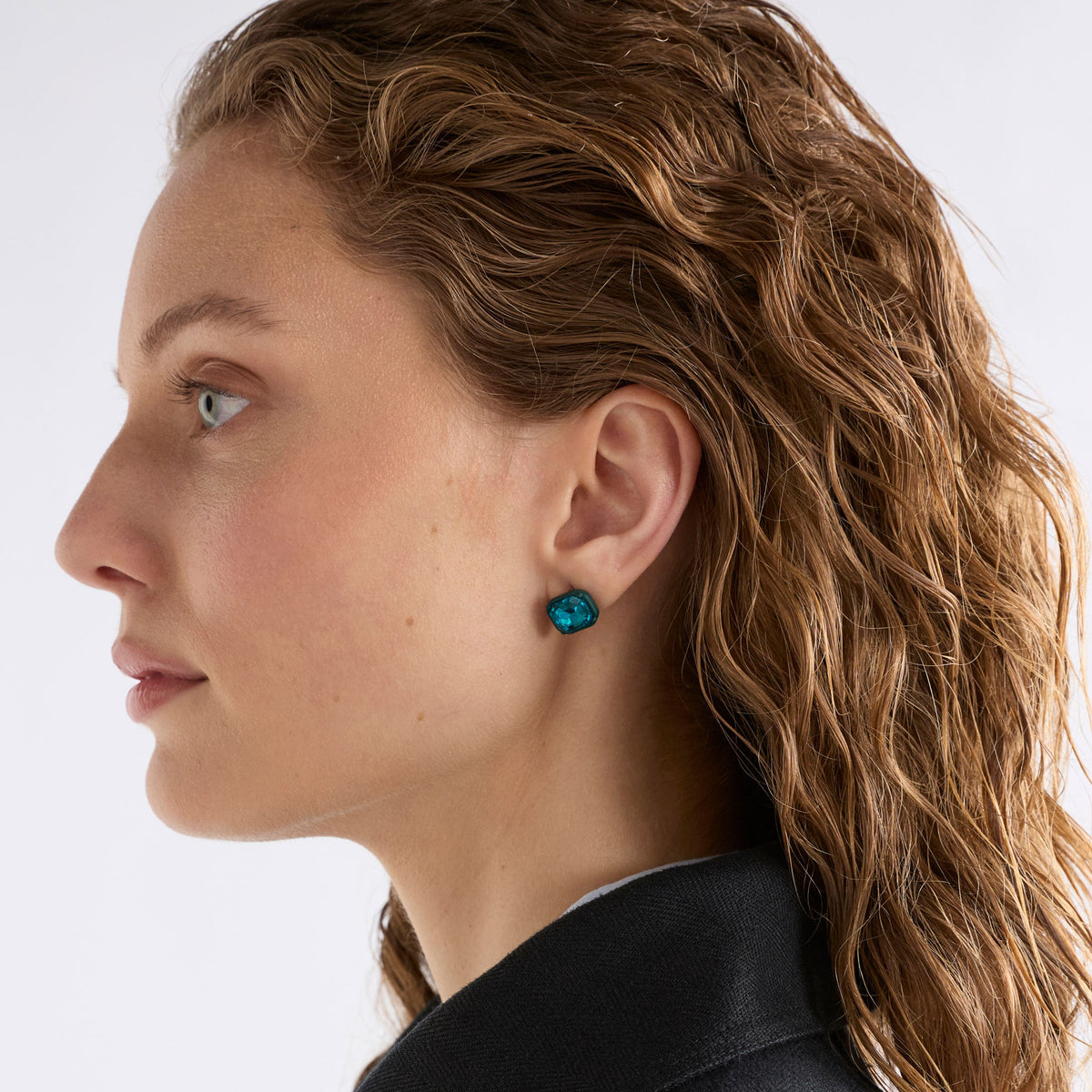 Jule Mini Stud Earring / Peacock