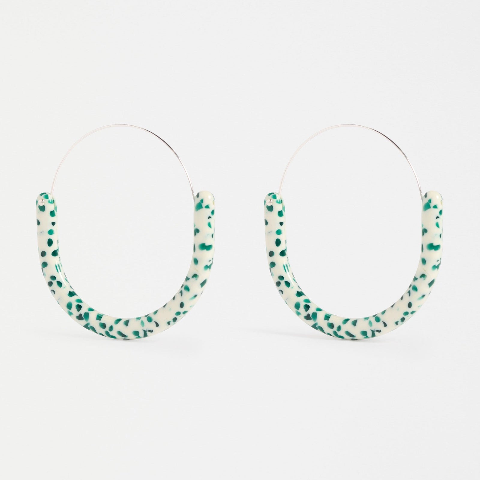 Aki Hoop Earring / Green Speckle