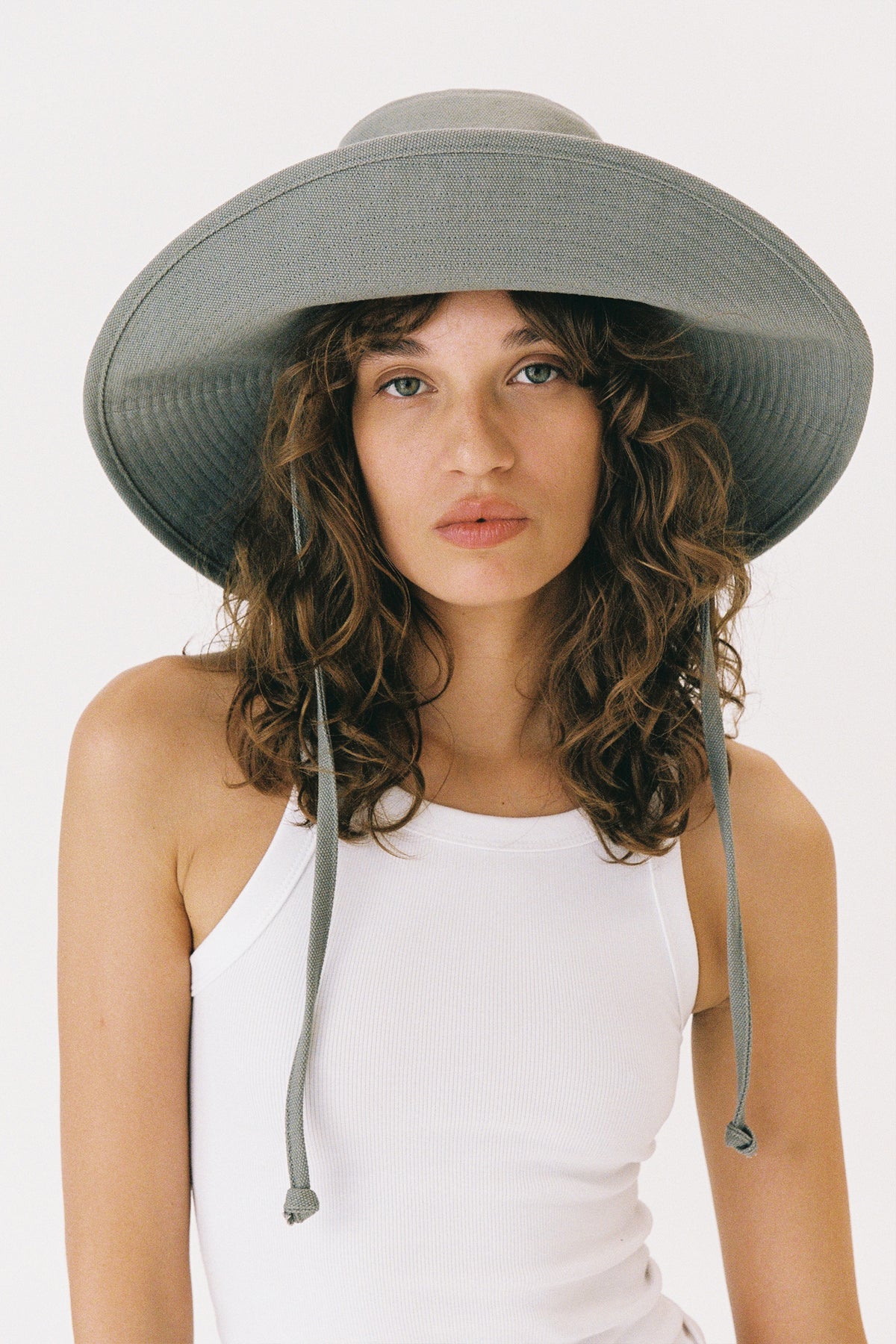 Holiday Bucket / Sage