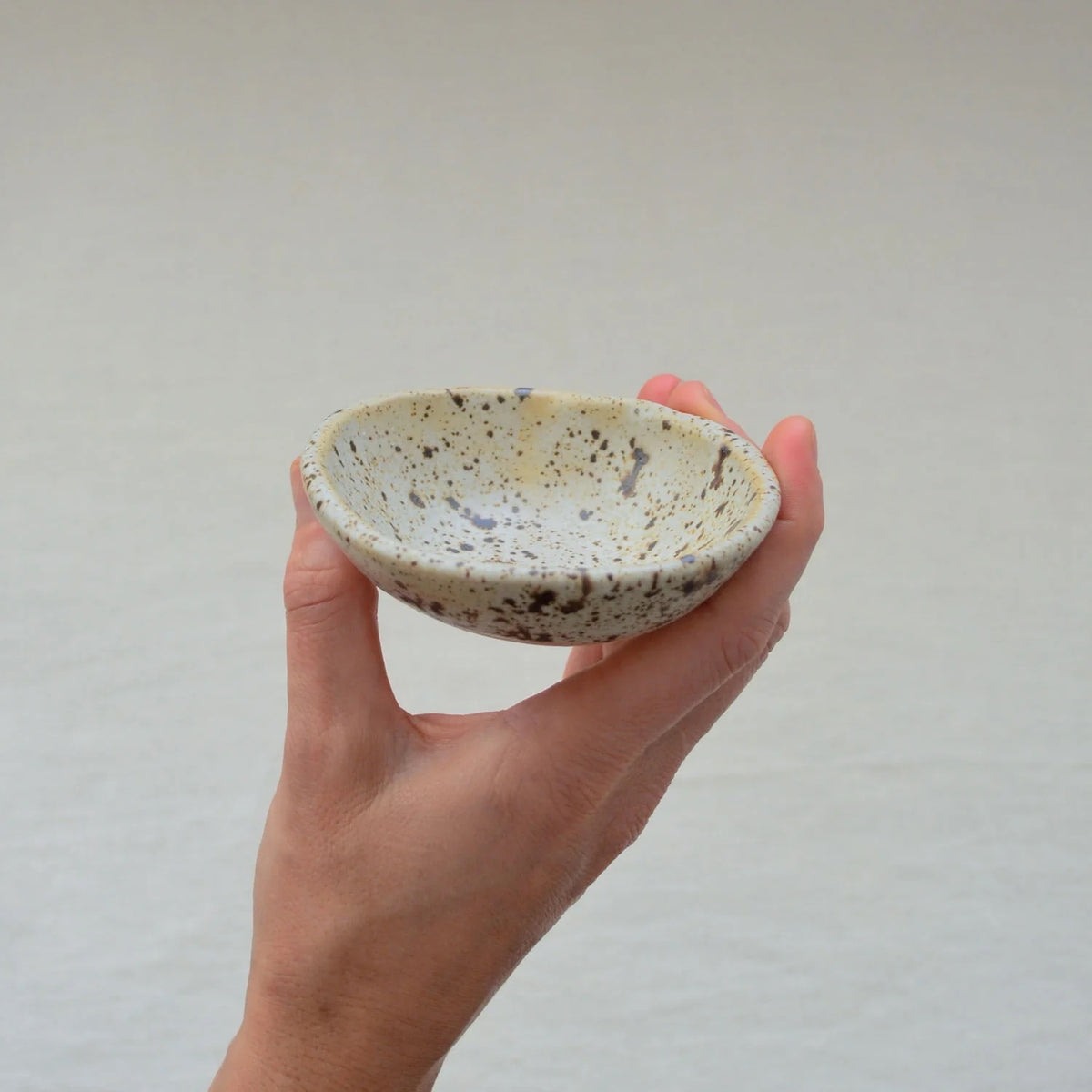 Small Pebble Soap Dish / Spotted Gum