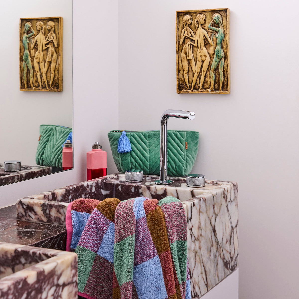 Seabed Velvet Toiletry Bag