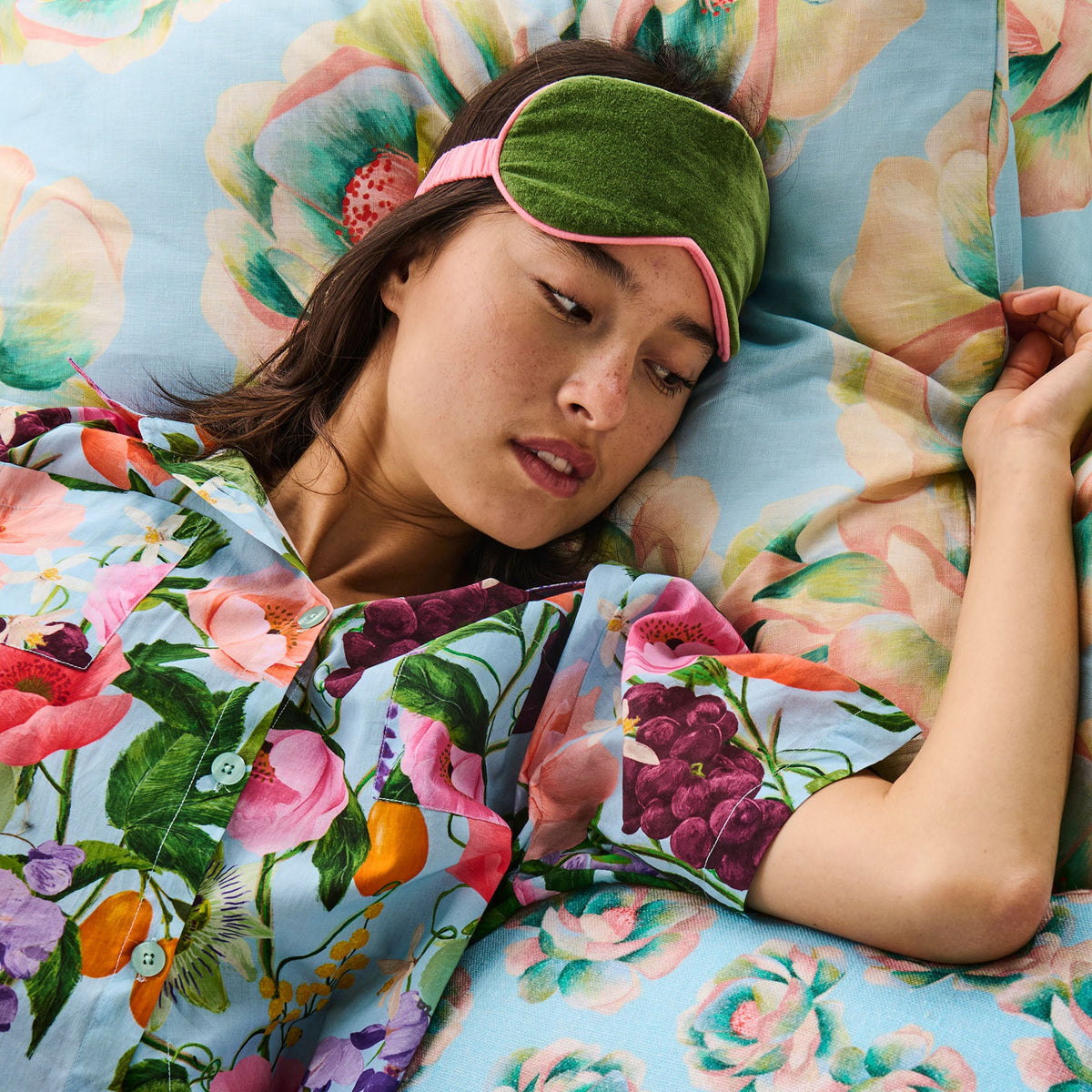 Moss Velvet Eye Mask