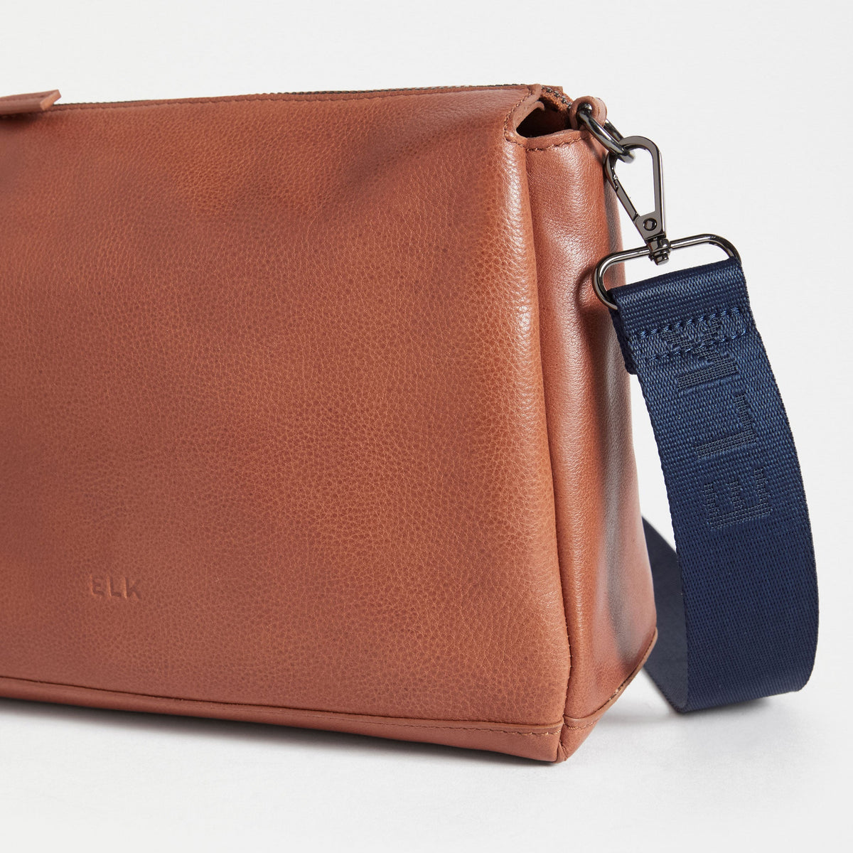 Veni Crossbody / Tan