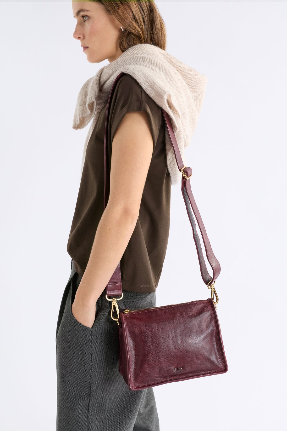 Halben Crossbody Bag / Bordeaux