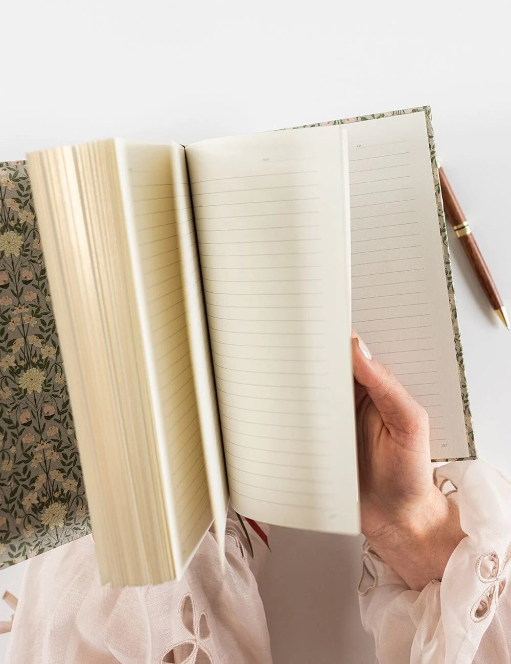 Linen Bound Journal / Bloomere