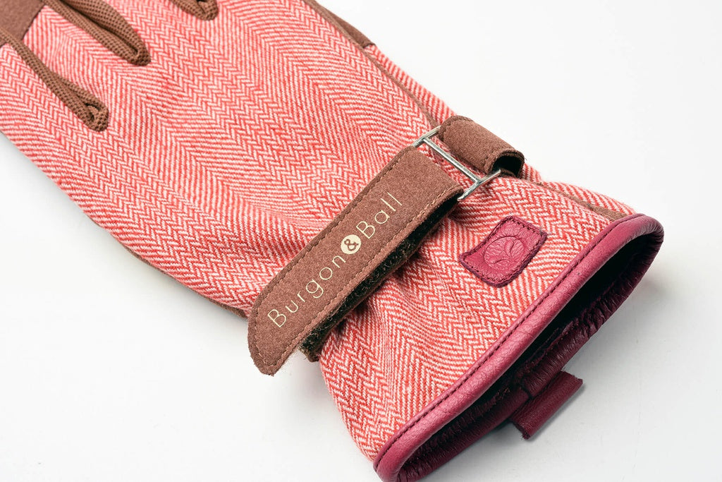 &#39;Love The Garden&#39; Gloves / Red Tweed