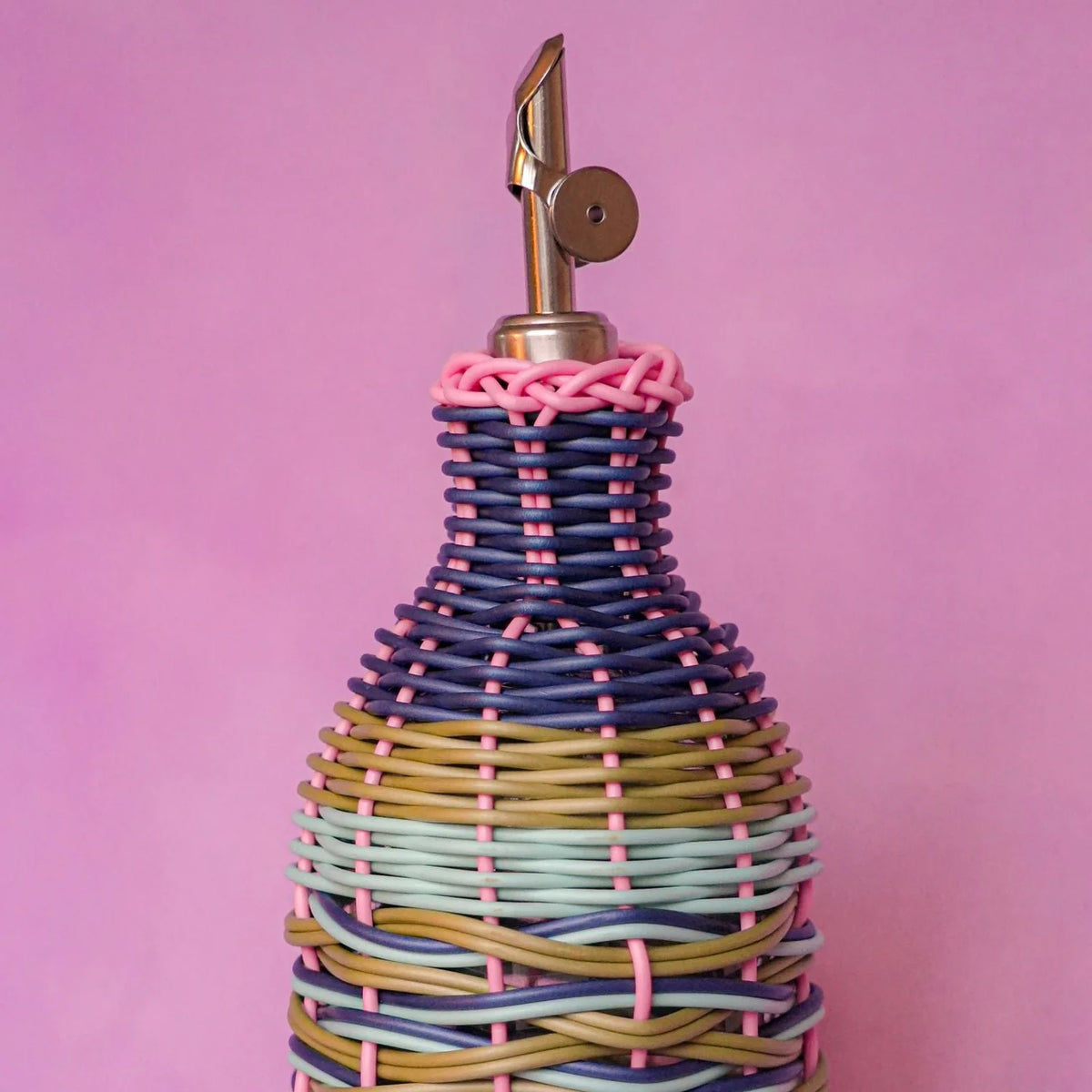 Woven Oil Pourer / Pink & Navy