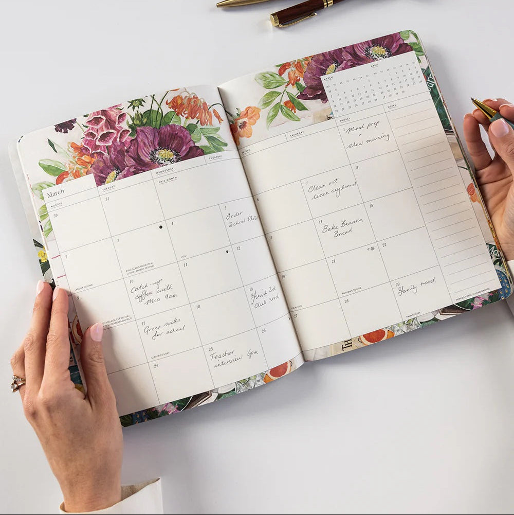 2026 Monthly Calendar Notebook