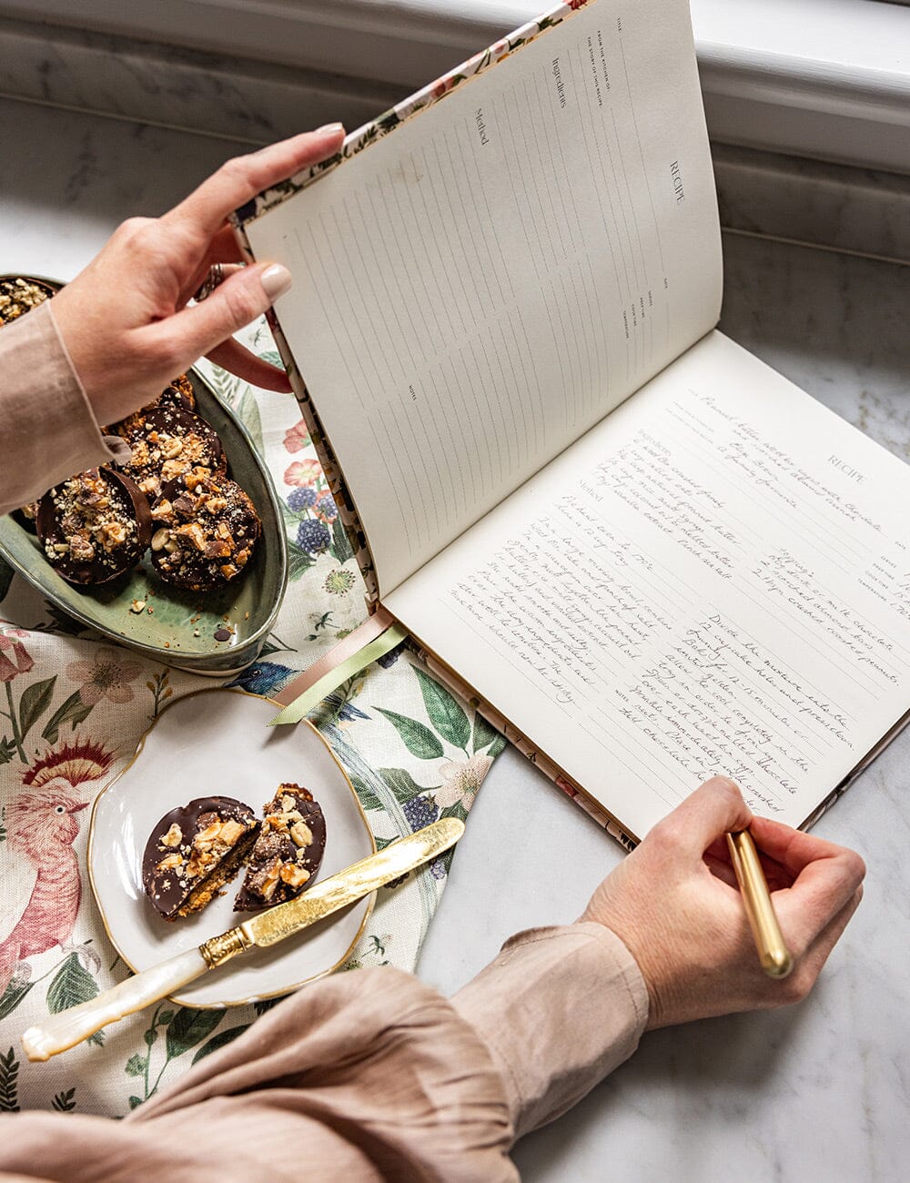 Heirloom Recipe Book Journal / Cockatoo