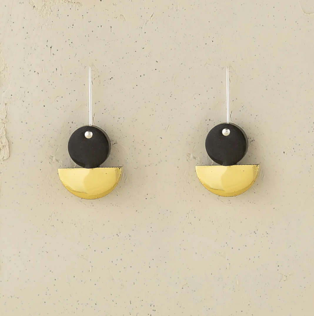Float Earrings / Black