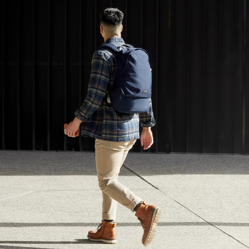 Classic Backpack / Navy